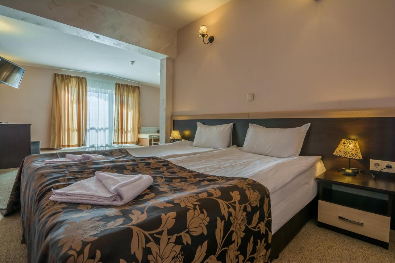 Hotel Royal Borovets Exterior photo