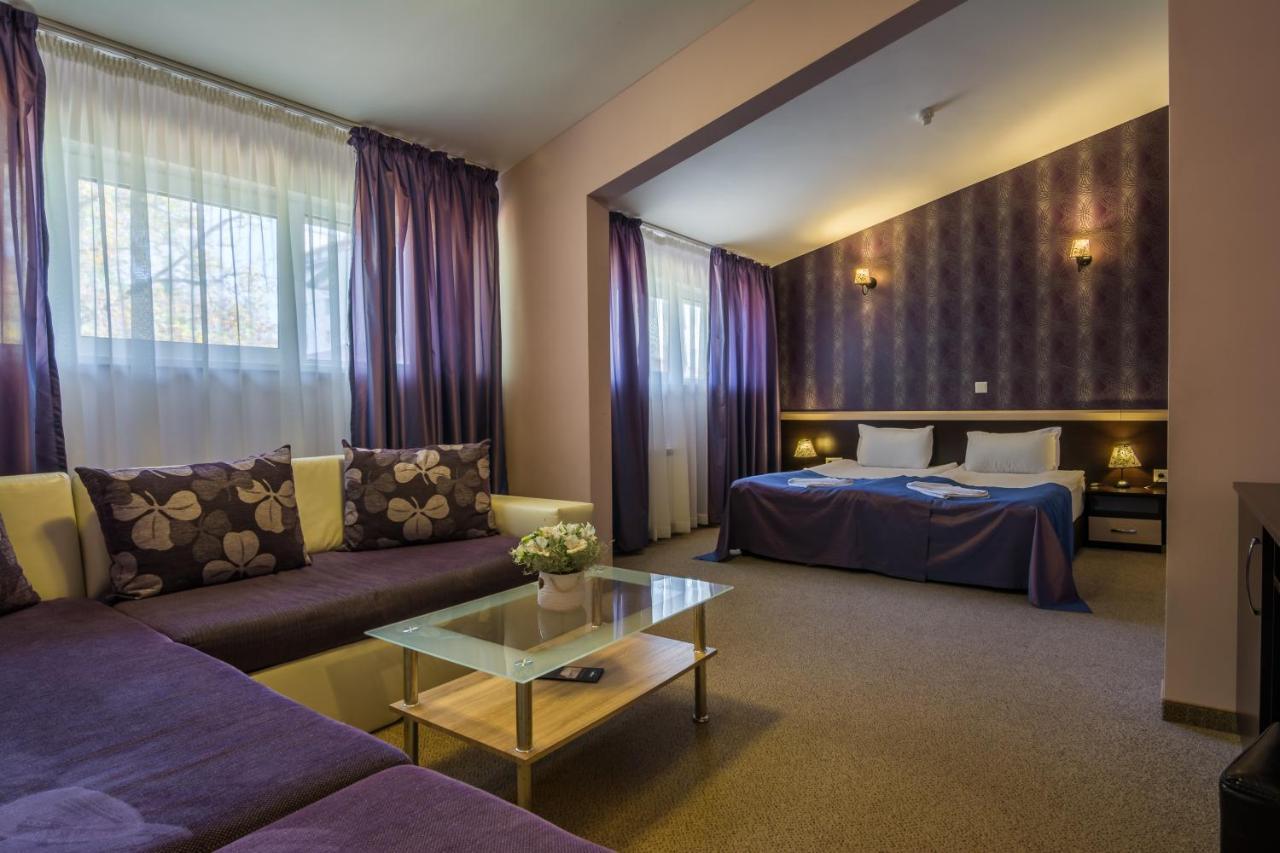 Hotel Royal Borovets Exterior photo