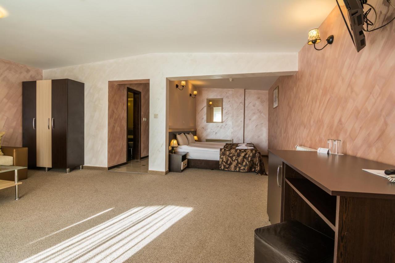 Hotel Royal Borovets Exterior photo